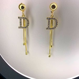 D fashion earrings